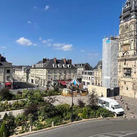 Appartement Exceptionnel En Ultra Centre Ville Compiegne Bagian luar foto