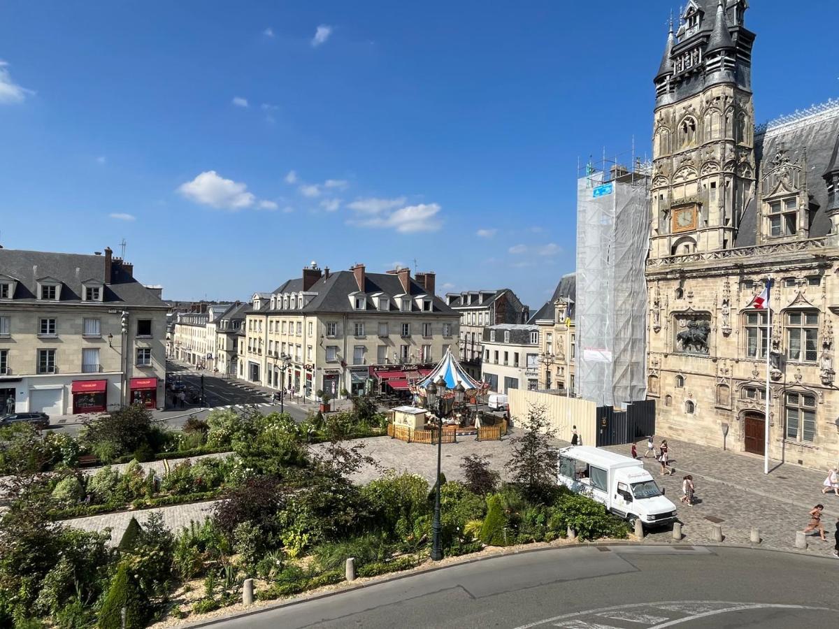 Appartement Exceptionnel En Ultra Centre Ville Compiegne Bagian luar foto